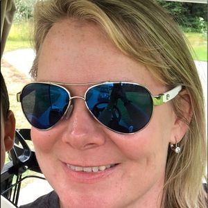 Meet your Posher, Holli